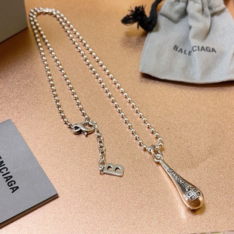 Ba1en*iaga necklaces